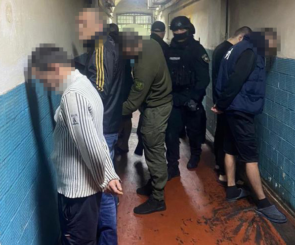  На Київщині судитимуть групу осіб за розповсюдження наркотиків у колонії 