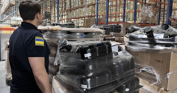  Столична прокуратура передала на потреби Сил оборони України понад 10 тонн незаконно ввезених російських автозапчастин 