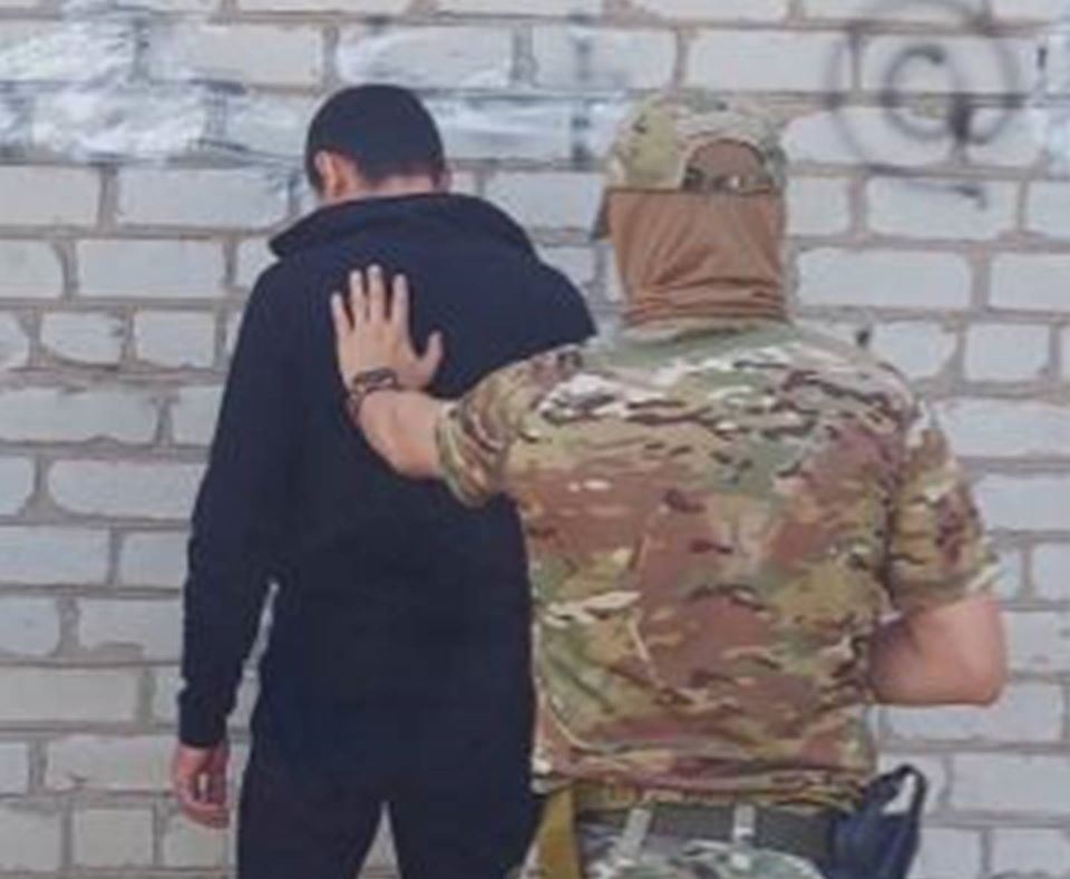  Затримано агента ворога, який «світив» місця розташування українських захисників у Краматорську 