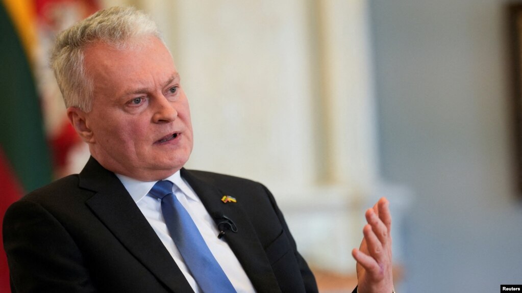  Президент Литви нагородив українських посадовців: серед них Залужний 
