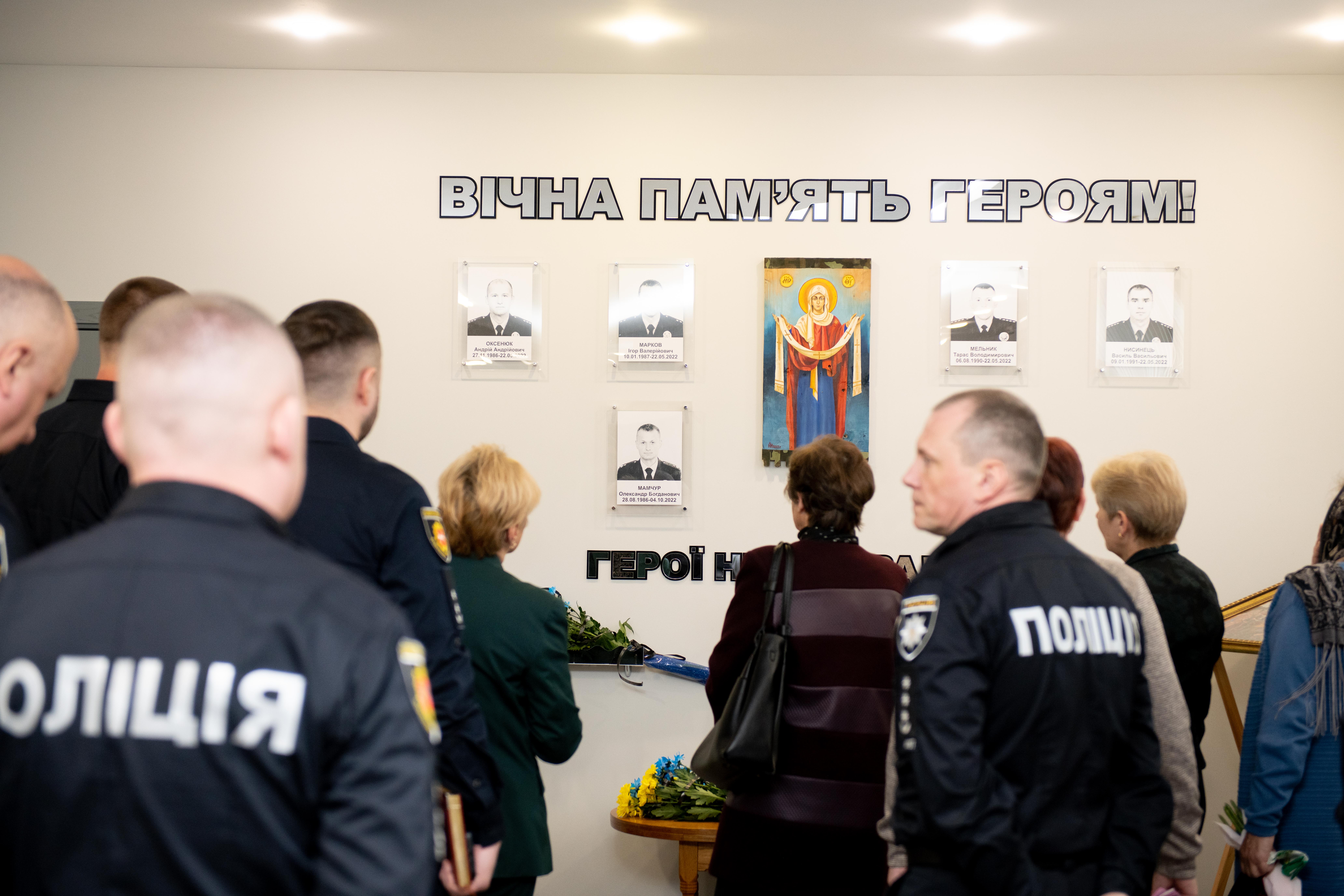  У поліції Рівненщини зустрілися із матерями загиблих у війні колег 