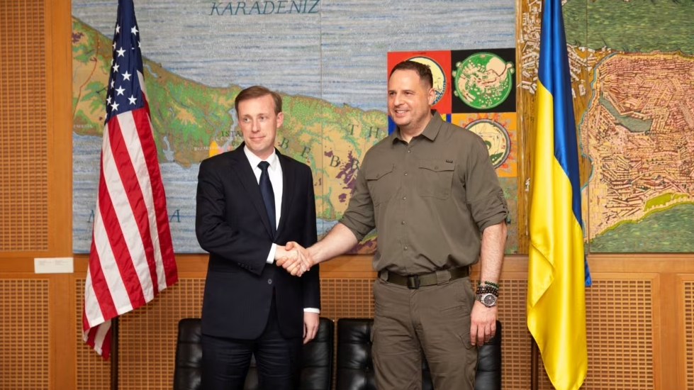  Єрмак поспілкувався з радником Байдена – йшлося про формулу миру та події на фронті 