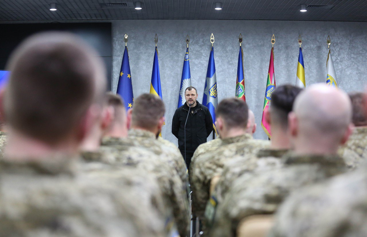  Ігор Клименко вручив державні нагороди та відомчі відзнаки поліцейським та прикордонникам 
