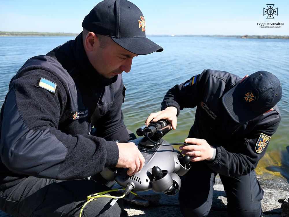  Водолази та піротехніки ДСНС попереджають про мінну небезпеку 
