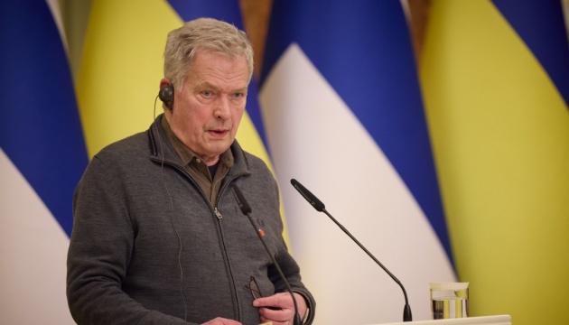  Президент Фінляндії пояснив, чому Гельсінкі не може передати Україні винищувачі Hornet 