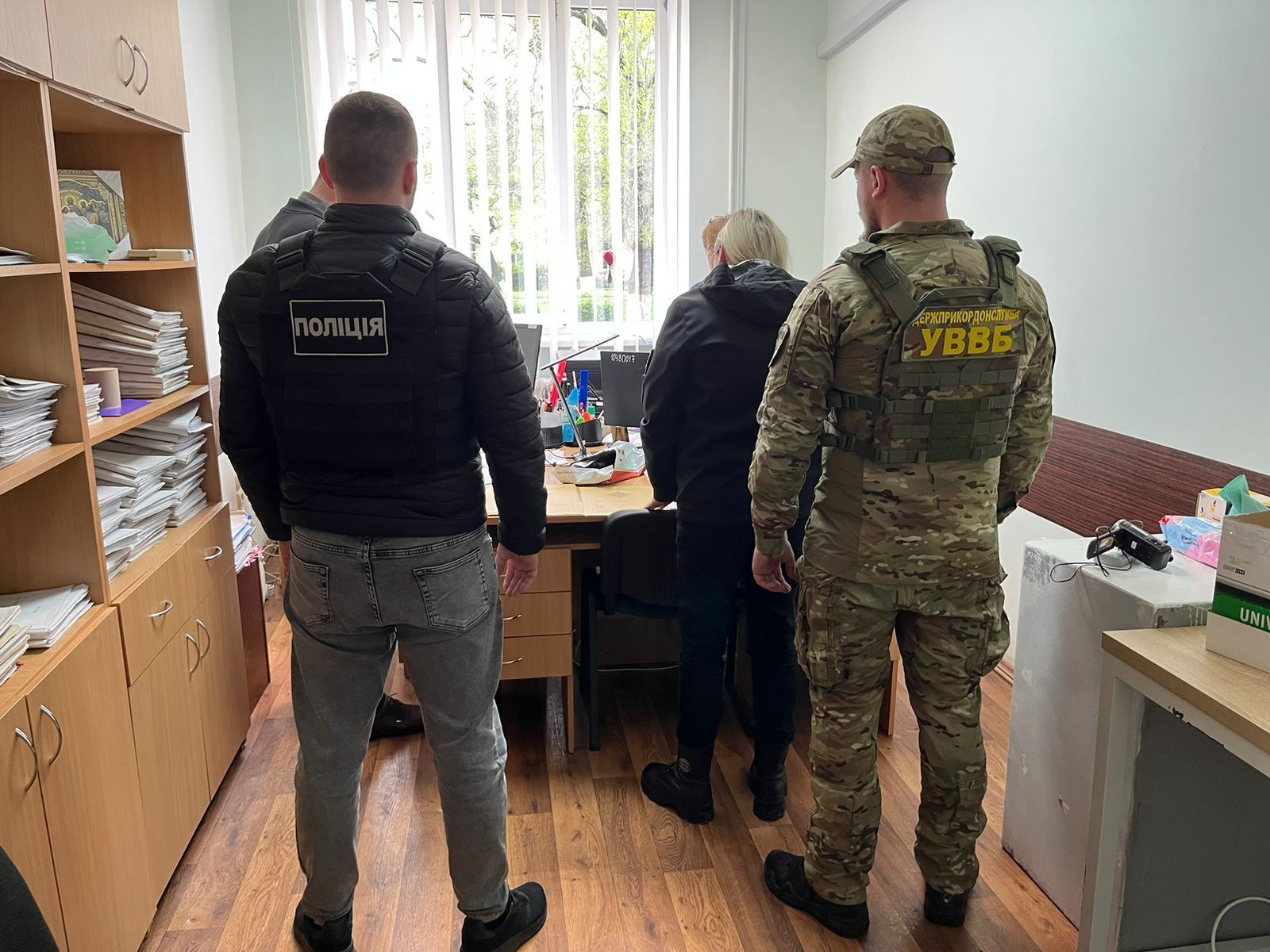  На Одещині викрито схему виїзду з України за підробленими документами про опікунство 