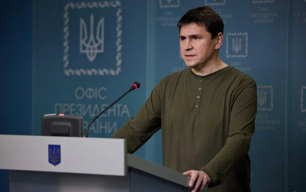 Михаил Подоляк: Компромисс и новая линия разделения приведет к тому, что РФ с учетом всех ошибок зайдет к нам "дорезать" 