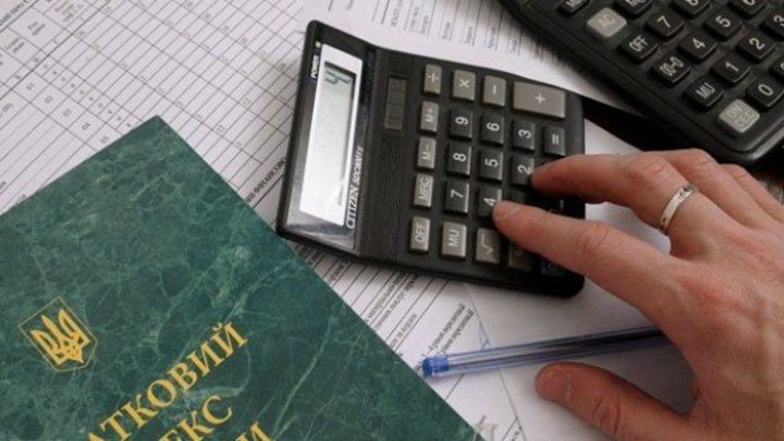  Столичного підприємця викрито у несплаті майже ₴17,5 млн. податків при ввезенні палива для реактивних двигунів 