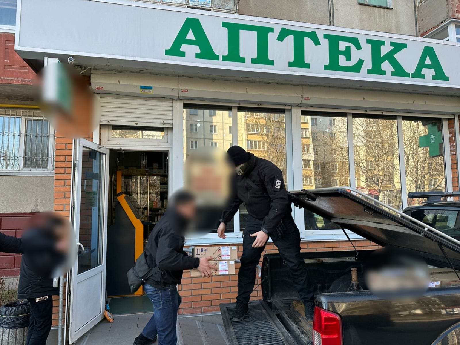  На Київщині організована група займалася незаконною реалізацією через аптеку нарковмісних та сильнодіючих препаратів 