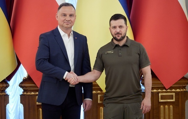  Зеленський обговорив із Дудою оборонні потреби України 