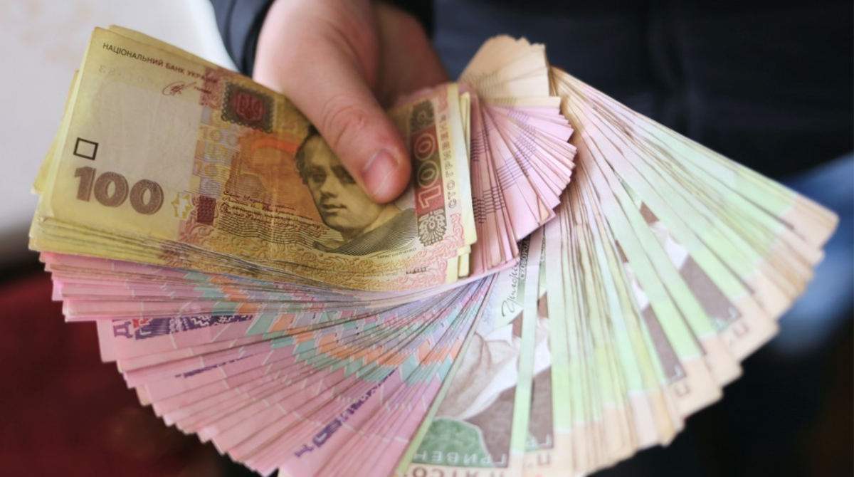  За привласнення депозитних коштів до 10 років ув’язнення засуджено начальника філії банку 