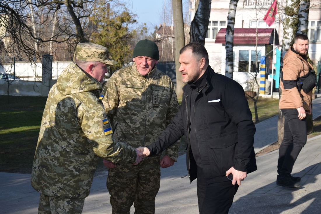  Ігор Клименко нагородив співробітників і військовослужбовців системи МВС, які проходять лікування 
