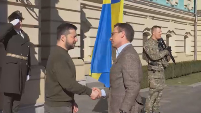  Прем’єр Швеції прибув до Києва, зустрівся із Зеленським 