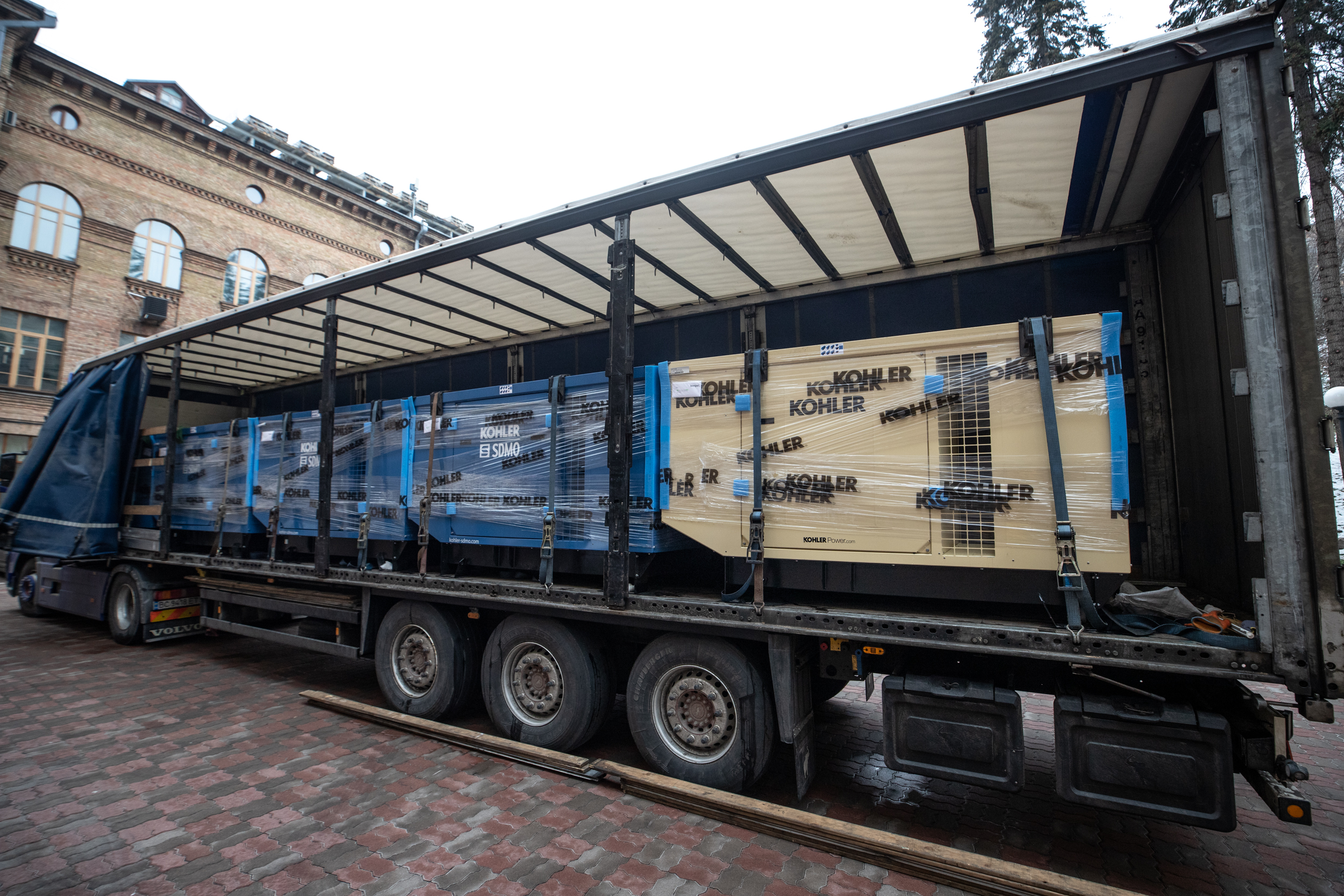  Київ отримав від данського міста-побратима генератори для котелень 