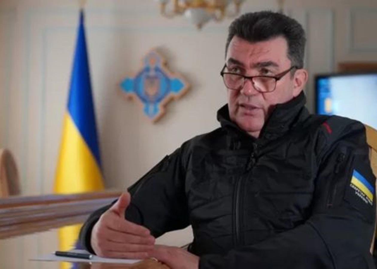  Данілов заявив, що вириті росіянами окопи в Криму їм не допоможуть 