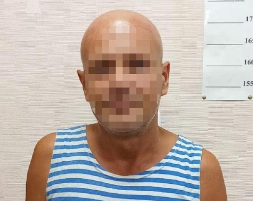  Столичні слідчі повідомили про підозру киянину за домашнє насильство над 80-річним батьком 