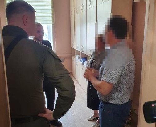  У столиці припинено діяльність збувачів наркотиків і зброї 