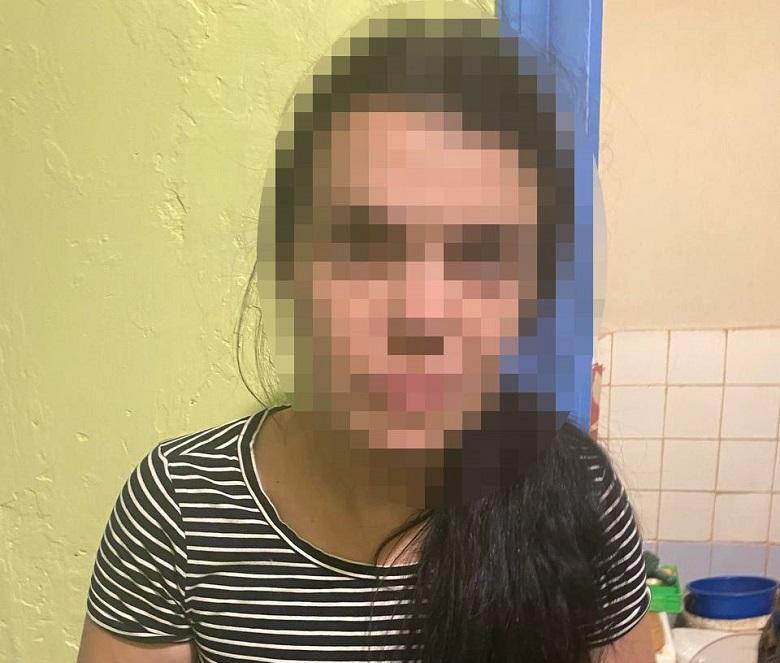  Сварка між подружжям обернулась для чоловіка ножовим пораненням: столичні спецпризначенці затримали підозрювану  