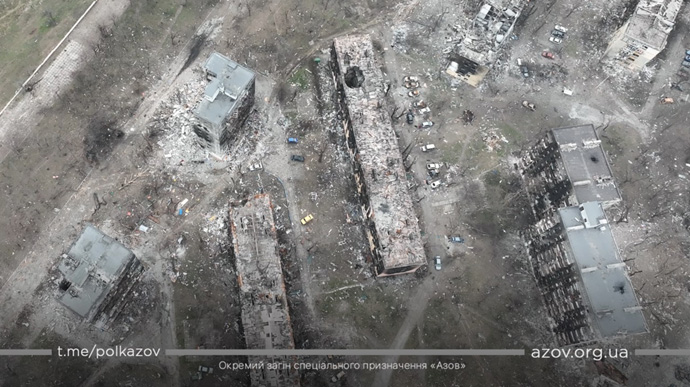  “Azov”: The Russians dropped an unknown poison on Mariupol 