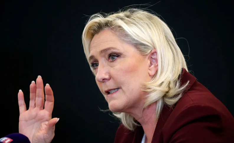  Le Pen promises to remove France from NATO military command if she wins 