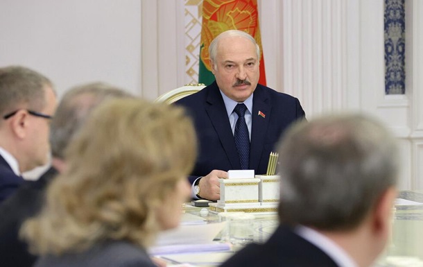  Отступать некуда: Лукашенко пообещал жесткий ответ на санкции 