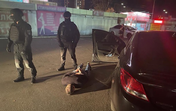  В Киеве мошенник обманул иностранца на 25 тысяч евро 