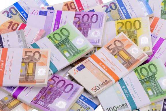  Україна позичить у американської компанії €250 млн для поповнення держбюджету 