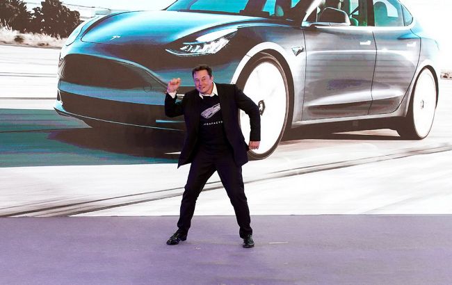  Новый рекорд: рыночная капитализация Tesla превысила 1 трлн долларов 