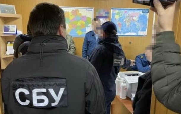  Чиновников одесской таможни поймали на взятке 