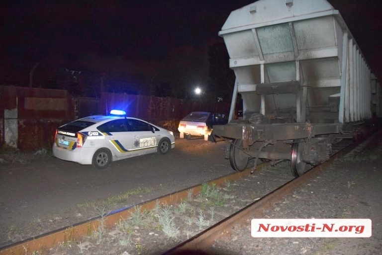  В Николаеве поезд отрезал обе ноги мужчине, переходившему через железнодорожные пути 