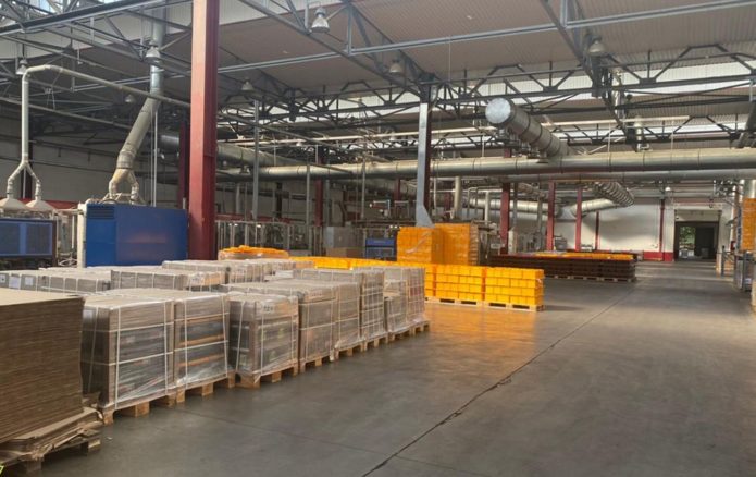  Низка підприємств у Дніпрі незаконно постачали військові товари в РФ  
