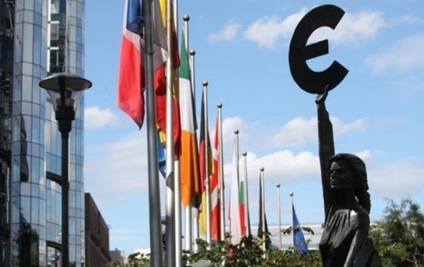  В ЕС согласовали план поддержки экономики на €540 млрд 