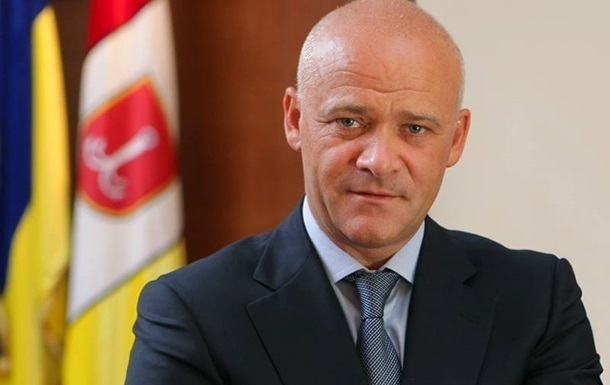  Геннадий Труханов: Мы обязаны поддержать всех, кто находится на передовой борьбы с коронавирусной инфекцией 