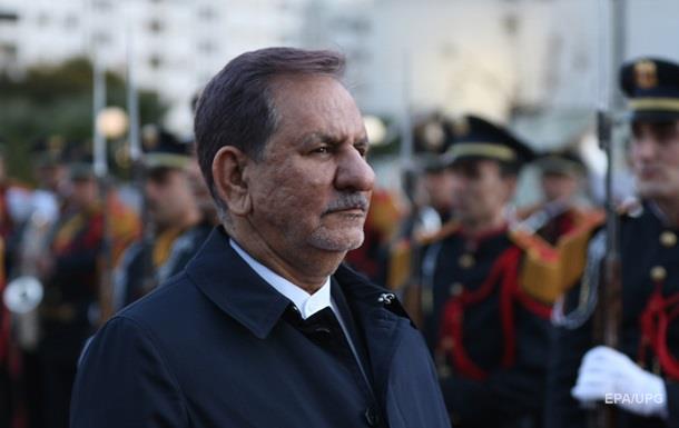  Вице-президент Ирана назвал крушение самолета "национальной трагедией" 