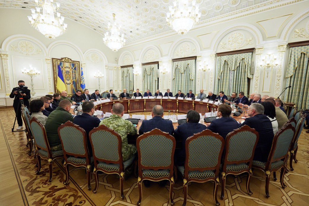  Государство и большой бизнес должны вместе достойно пройти этот непростой для Украины период – Президент на встрече с крупнейшими предпринимателями 