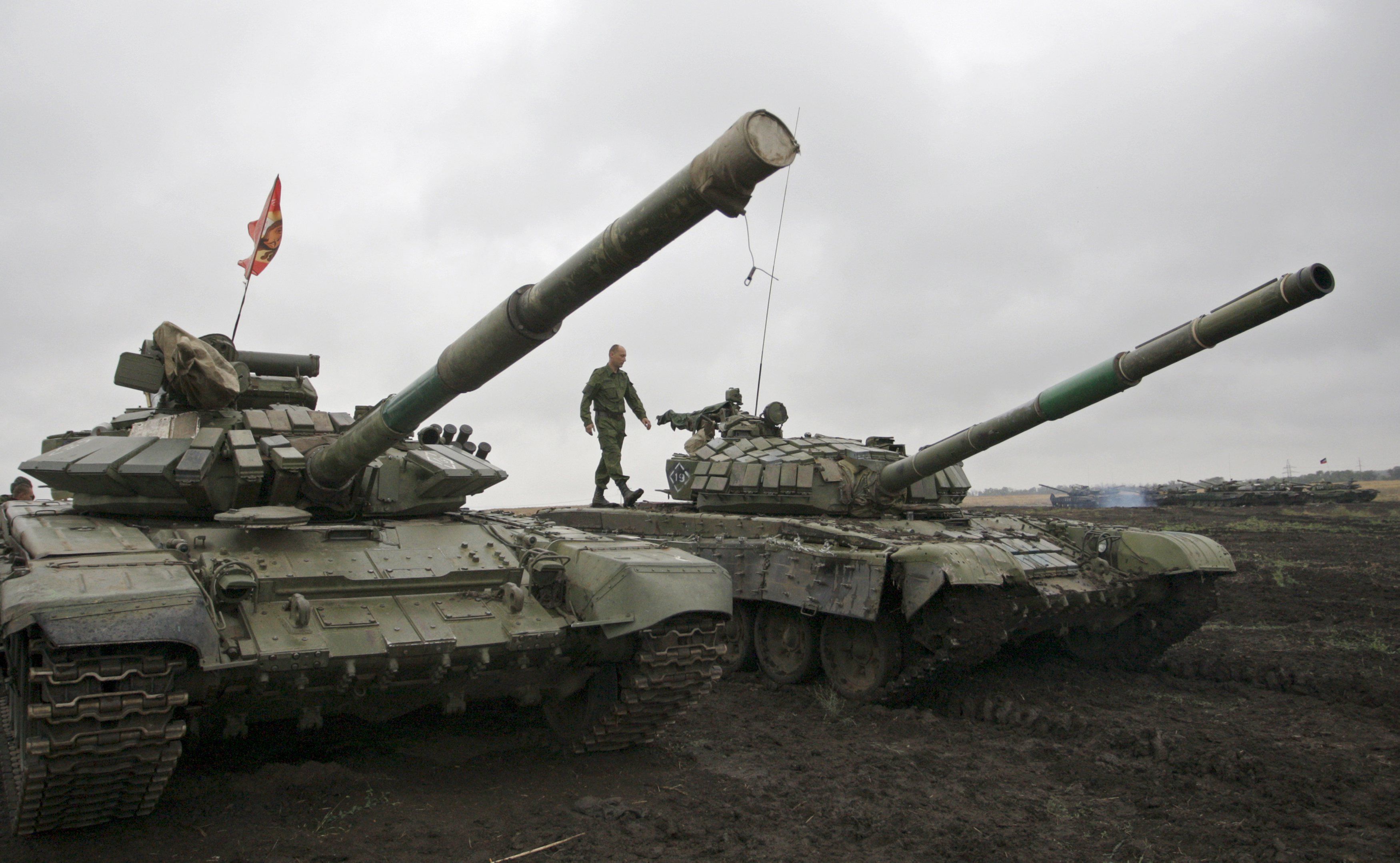  Стянули танки и "Гвоздики": появились фото полигона боевиков на оккупированном Донбассе 