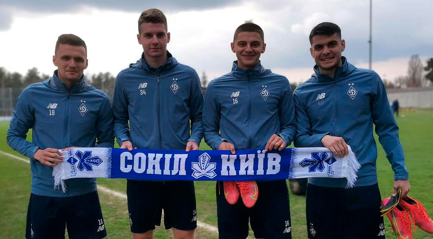  Один город, две легенды. Игроки «Динамо» и «Сокола» поддержали друг друга перед принципиальными матчами 