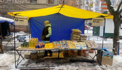 У столиці соціальні намети працюватимуть на ярмарках у трьох районах: адреси