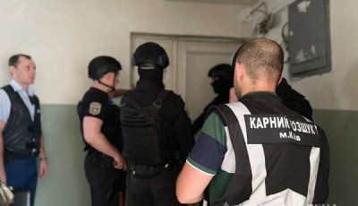 Продали чужу квартиру за понад 6 000 000 гривень: поліція Києва викрила адвокатку та ріелторку