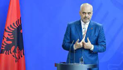 Прем'єр Албанії про події на півночі Косова: Сербія намагається розпалити новий конфлікт