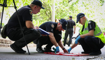 У Запоріжжі поліцейські розшукують чоловіка, який стріляв у місцевого посадовця