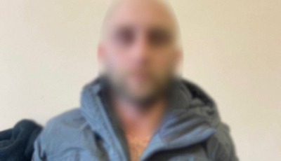 Поліцейські затримали іноземця за підозрою у жорстокому побитті киянина в готелі у центрі столиці