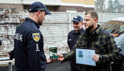 Микола Калашник: Київщина передала спеціалізований автомобіль для Департаменту кіберполіції