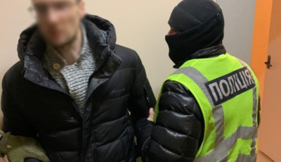 Поліція затримала чоловіка, який заподіяв тяжке тілесне ушкодження водію евакуатора