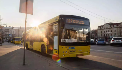 Зупинки громадського транспорту під час тривог обійшлися Києву в 1,3 млрд гривень