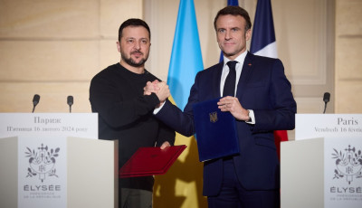 Зеленський розповів про розмову з Макроном