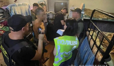 Слідчі столиці повідомили про підозру шахраю, який перебуває у місцях позбавлення волі