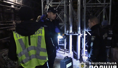 Підтоплення тунелів Київського метрополітену: правоохоронці провели додатковий огляд місця події