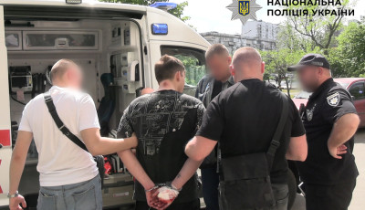 Поліцейські затримали громадянина рф за підозрою у замаху на вбивство киянина
