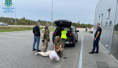 Погрози судді з вимаганням 15 тис доларів США неіснуючого боргу на Житомирщині – викрито двох громадян